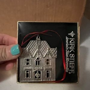 Set of 6 silver Christmas ornaments all in original box mint condition